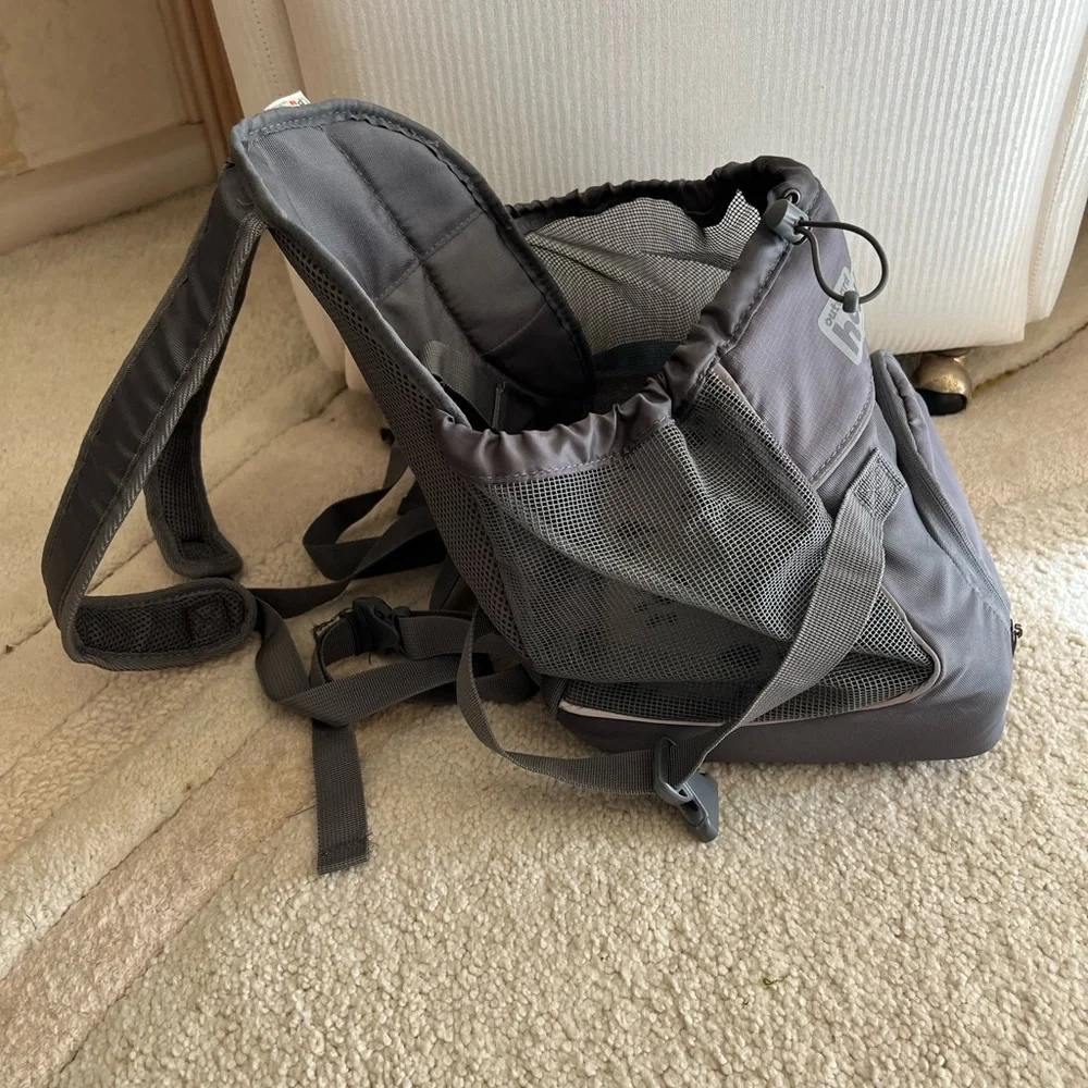 Like New Outward Hound Front Dog Carrier
